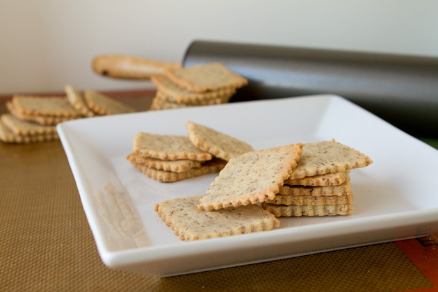 Cheesy Crackers2