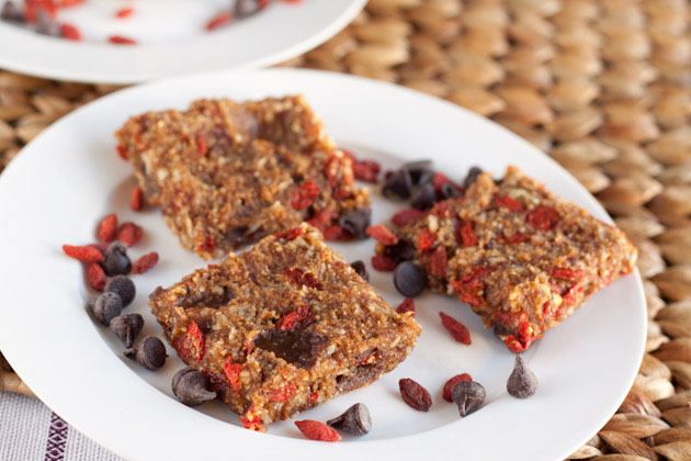 Raw Goji Buckwheat Bars1