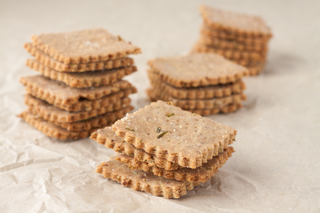 Rosemary Thyme Glutenfree Crackers