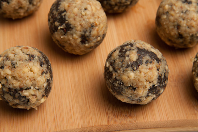 Spirulina Cookie Dough Bitse
