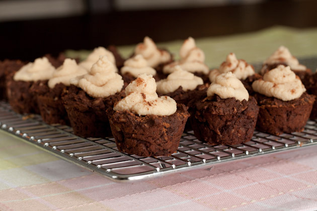 Two-Bite-Blackbean-Fudge-Cupcakes41